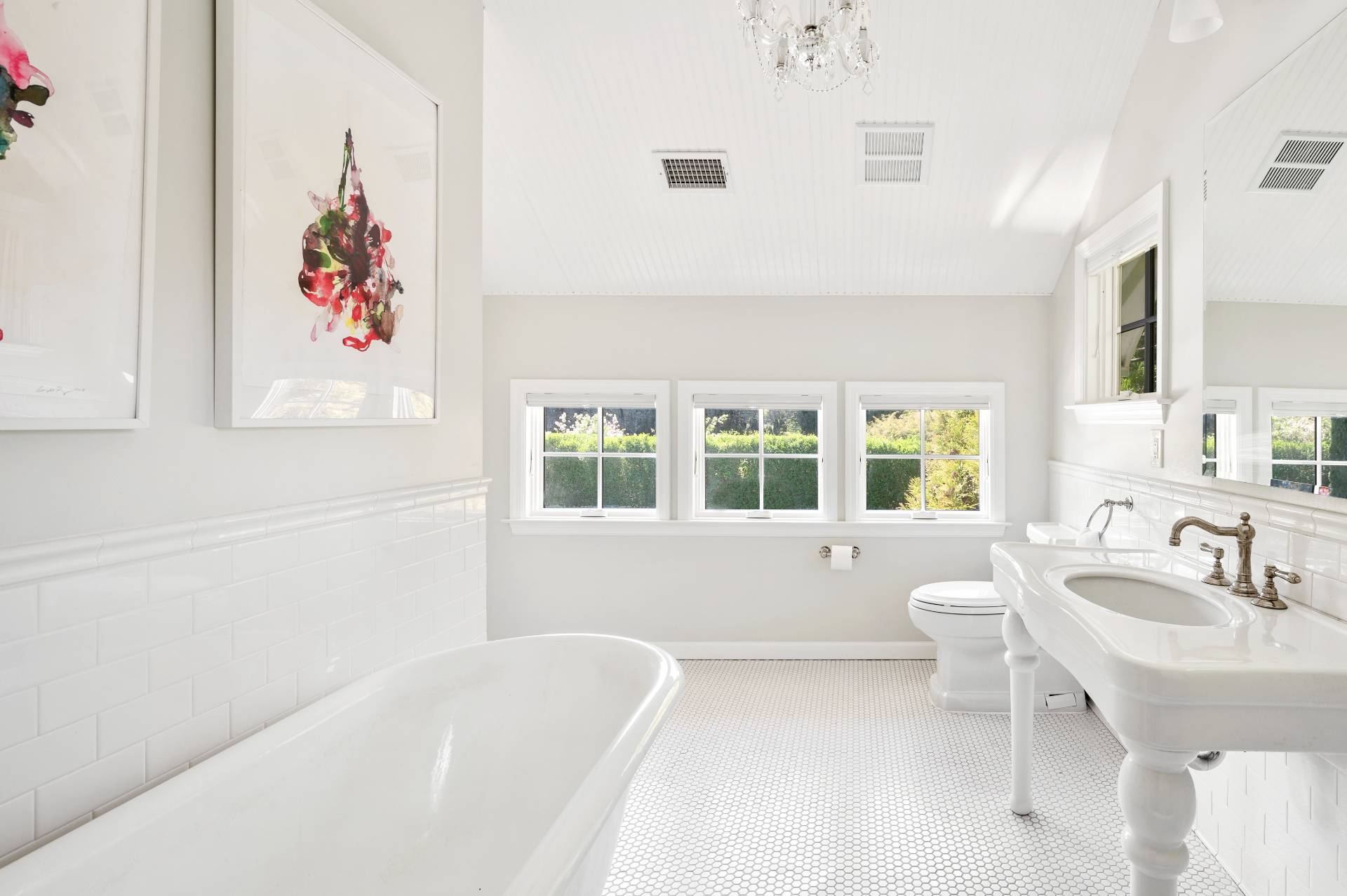 89 Cobb Road Water Mill, NY 11976 - Photo 23 of 48