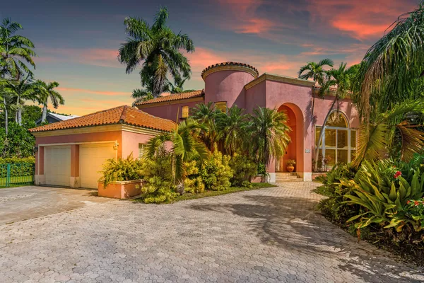 $3,600,000 | 8768 Southwest 62nd Court, Miami, FL 33156