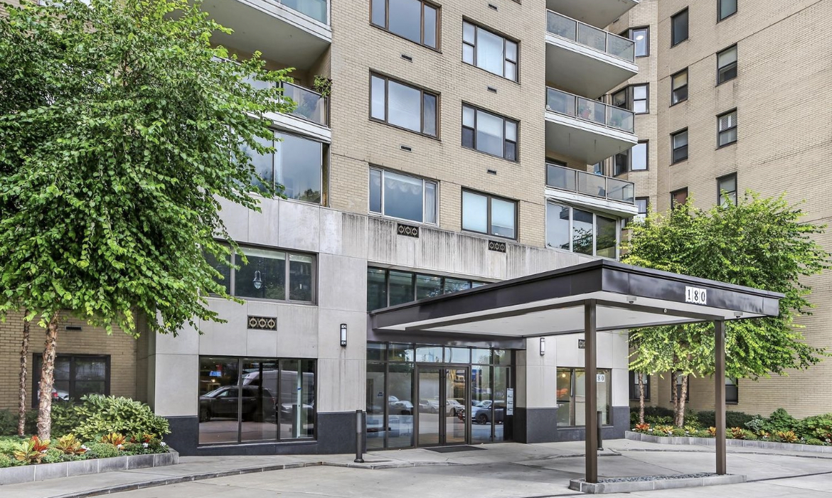 180 East End Avenue, Unit 15E Manhattan, NY 10128 - Photo 24 of 31 a street sign on a street corner