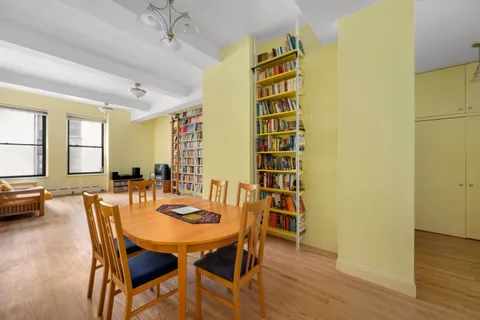 $1,265,000 | 3 Hanover Square, Unit 13C | Financial District