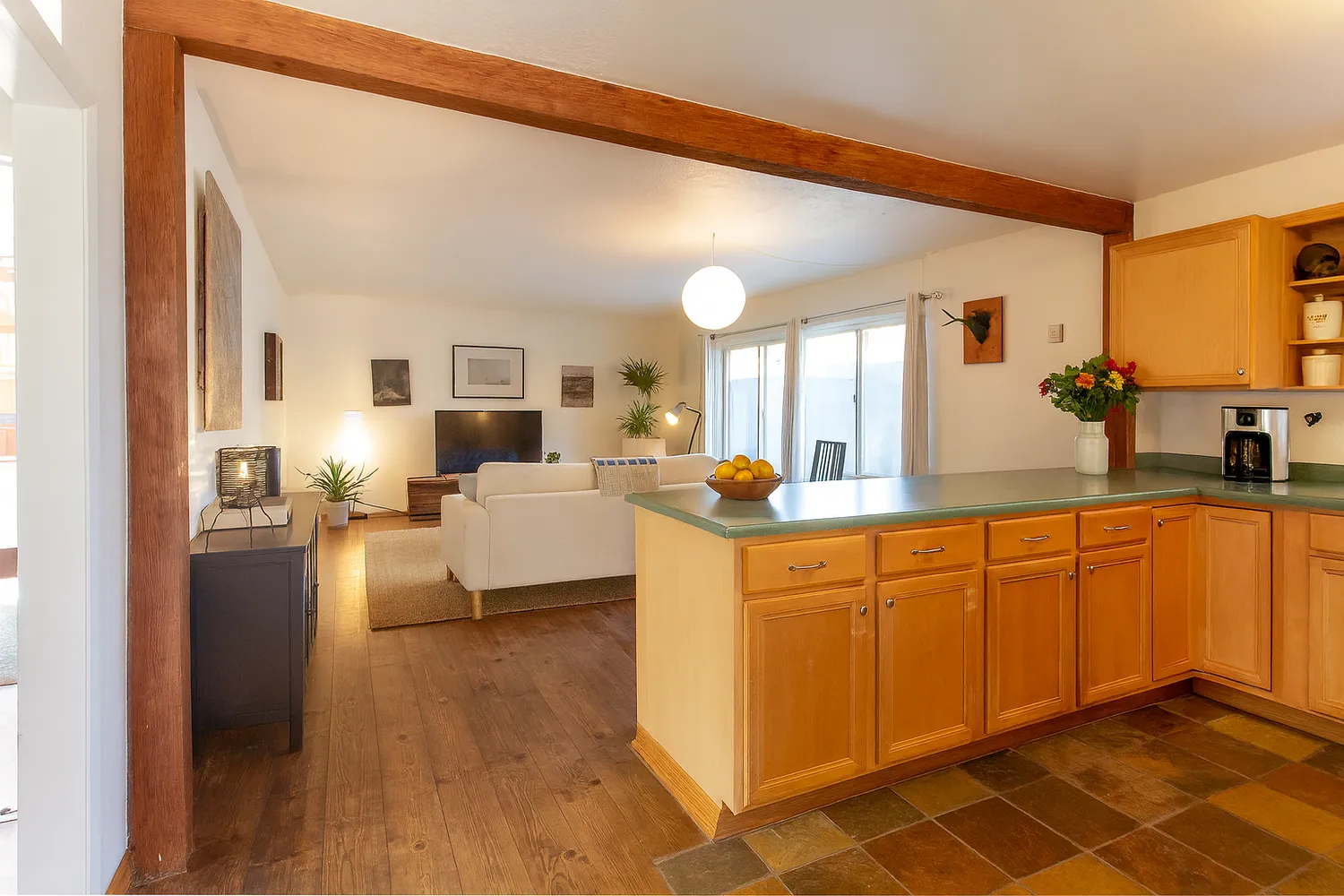 $2,375,000 | 643 Santa Clara Avenue, Venice, CA 90291