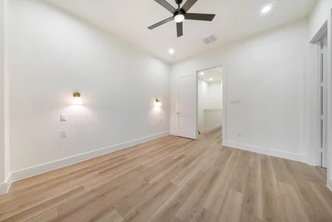 $399,900 | 1126 Weiss Street, Houston, TX 77009
