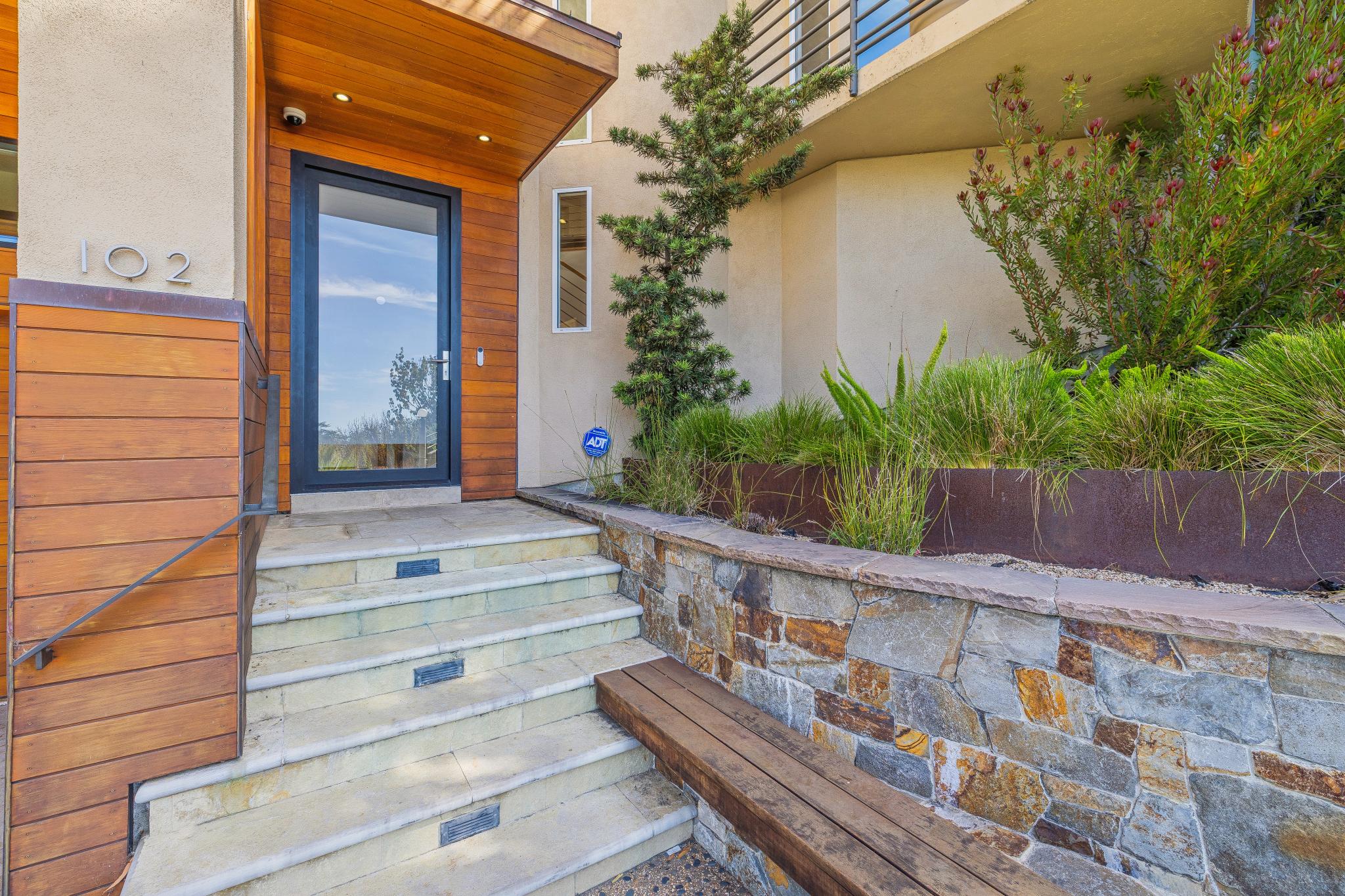 102 Crest Road Piedmont, CA 94611 - Photo 5 of 87 Gallery Image 5