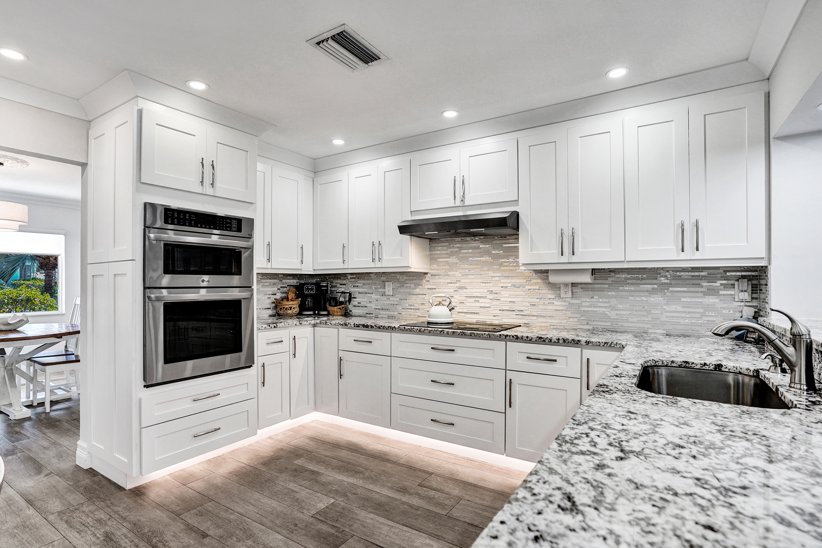 4011 Northeast 26th Avenue Lighthouse Point, FL 33064 - Photo 11 of 14