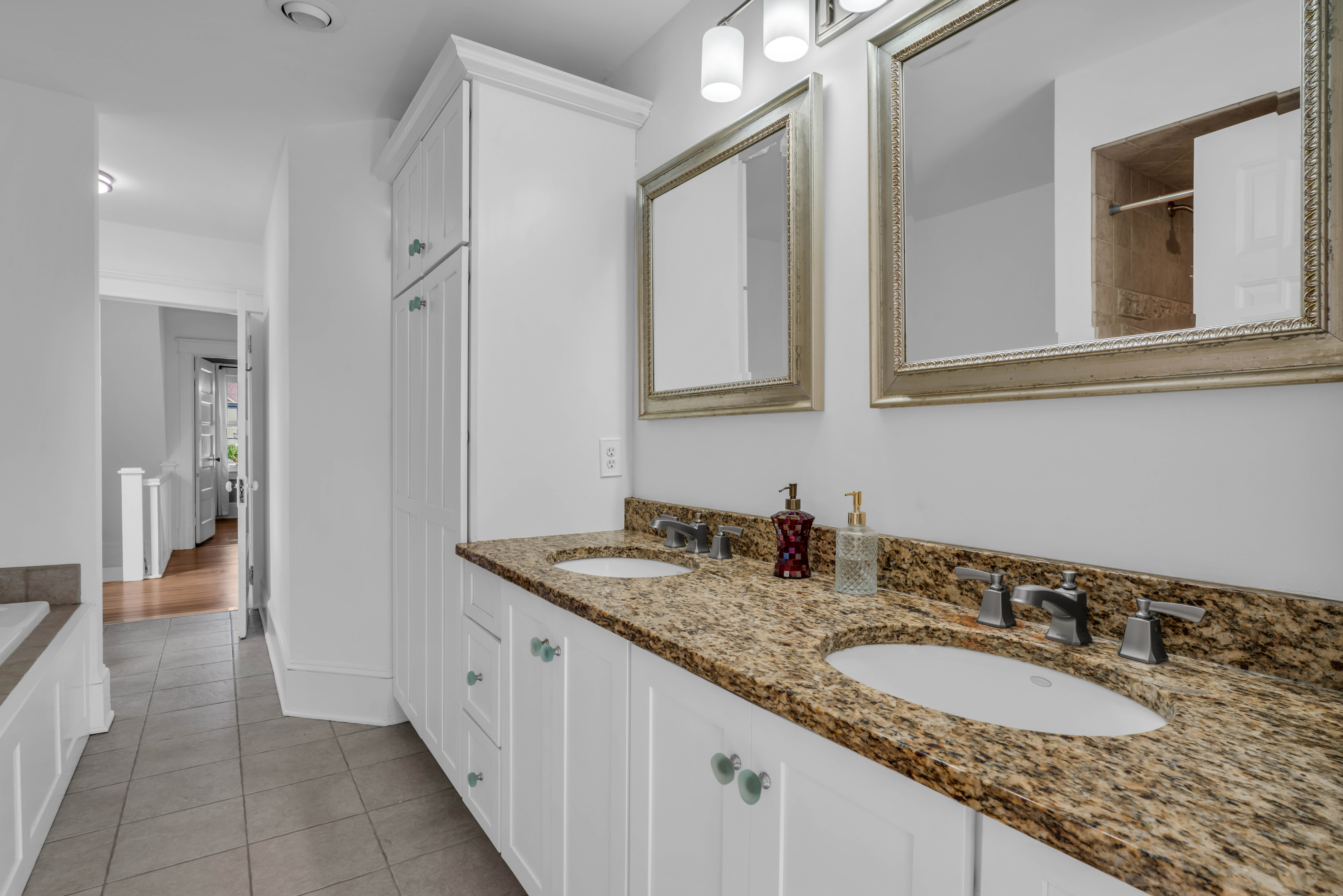 81 Pinckney Road Red Bank, NJ 07701 - Photo 19 of 38