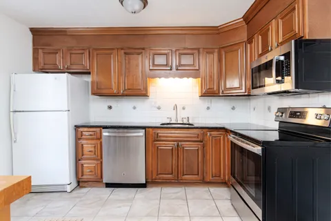 $325,000 | 7 Scotland Place Northwest, Atlanta, GA 30318