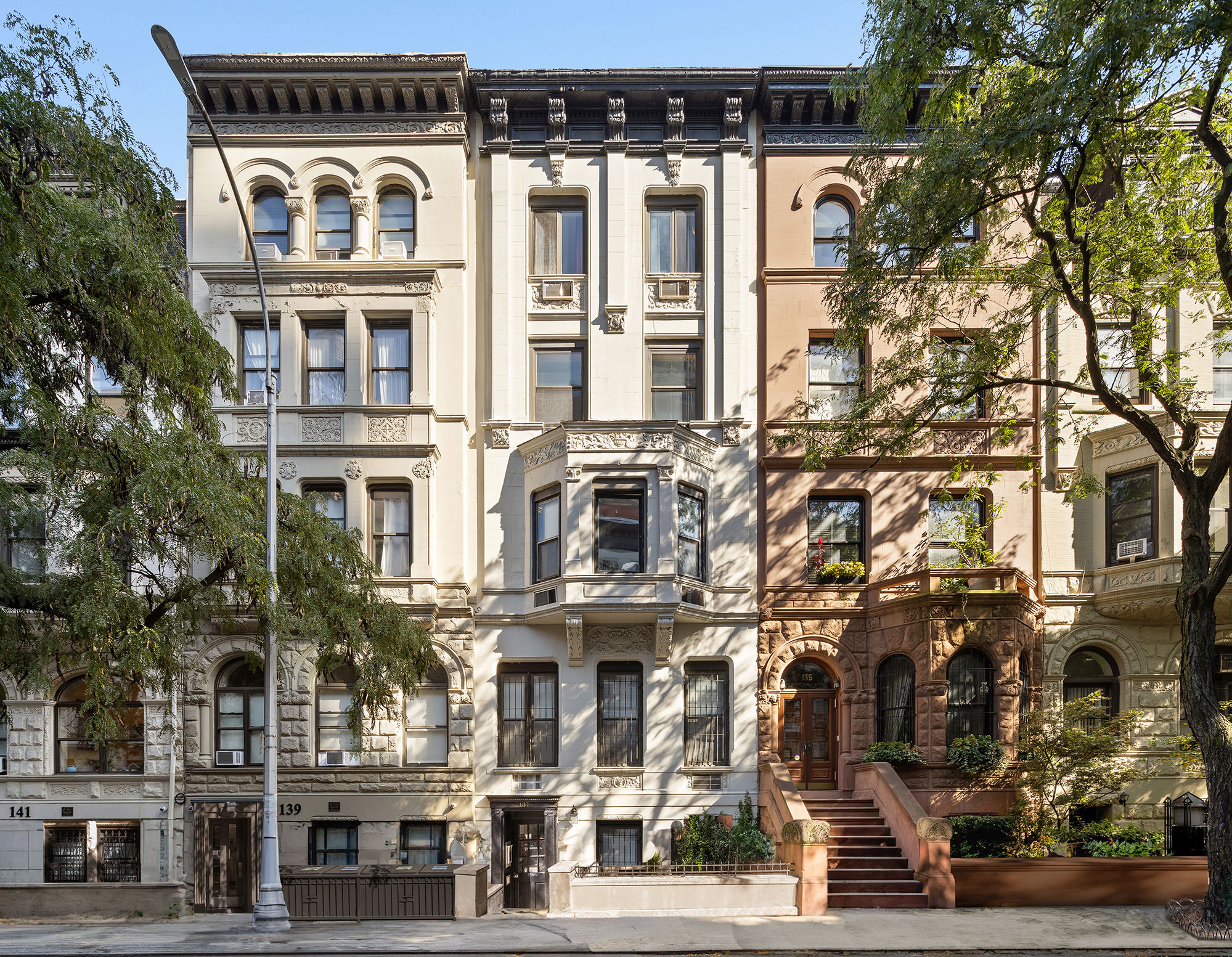 137 West 80th Street Manhattan, NY 10024 - Photo 2 of 12