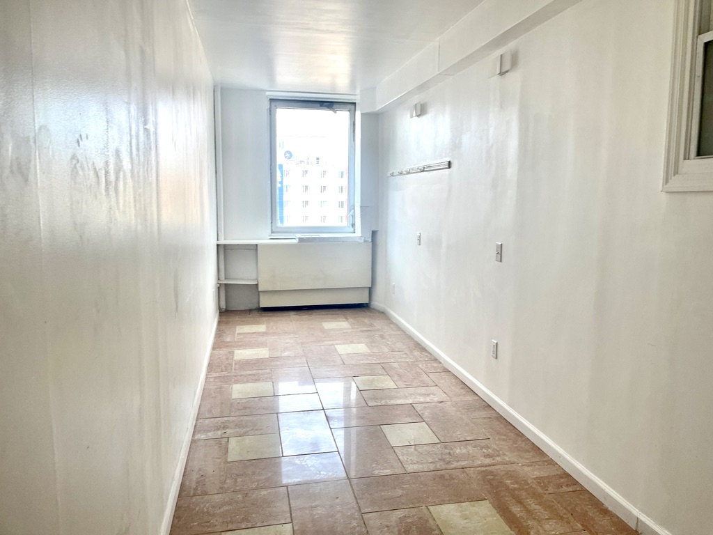 148A Madison Street, Unit 4 Manhattan, NY 10002 - Photo 9 of 13 a view of entryway with window
