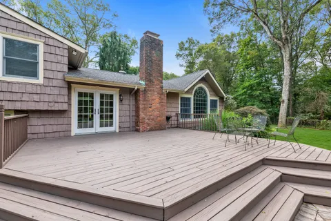 $2,495,000 | 11 Quaker Ridge Drive, Brookville, NY 11545