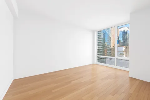 $1,099,000 | 247 West 46th Street, Unit 2305 | Midtown Central