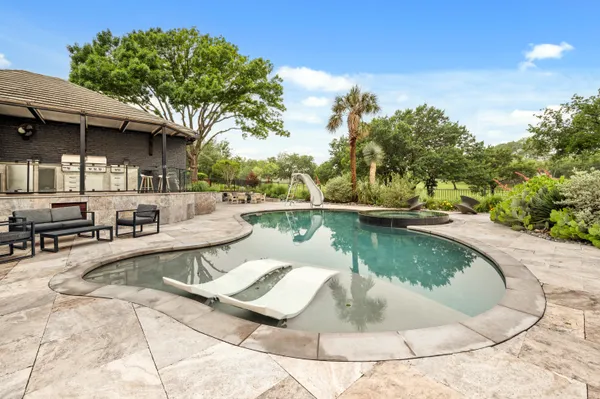 $2,600,000 | 3907 Fox Glen Drive, Irving, TX 75062