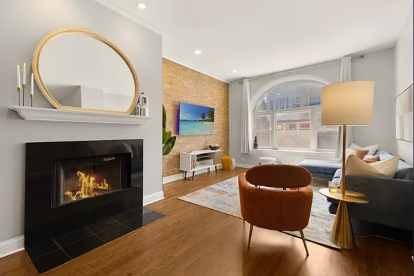 $5,000 | 1727 North Clybourn Avenue, Unit 1, Chicago, IL 60614