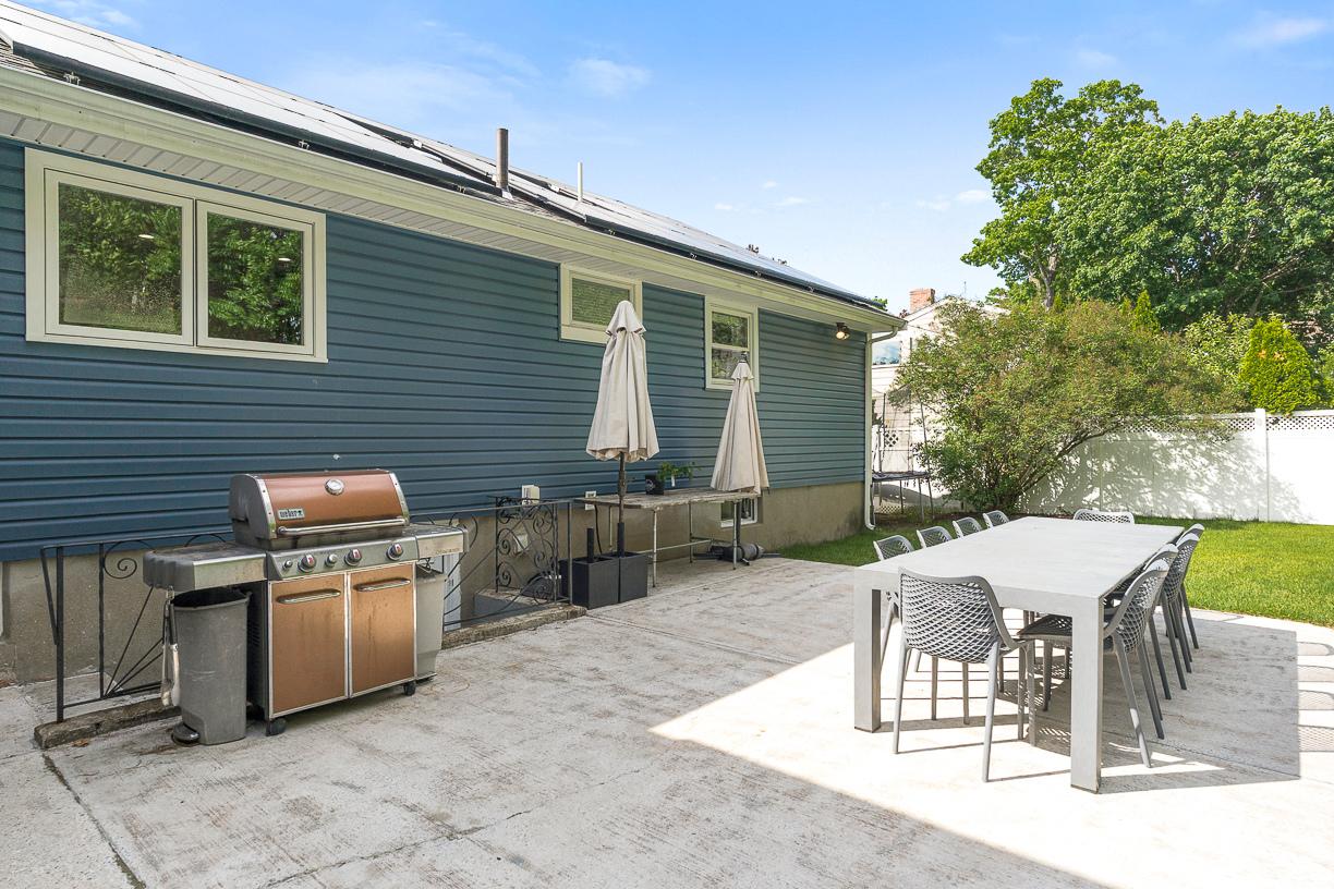 24 Hinds Road Winchester, MA 01890 - Photo 47 of 53