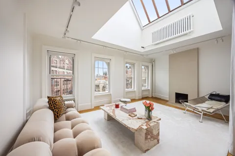 $995,000 | 104 Bedford Street, Unit PHE | West Village