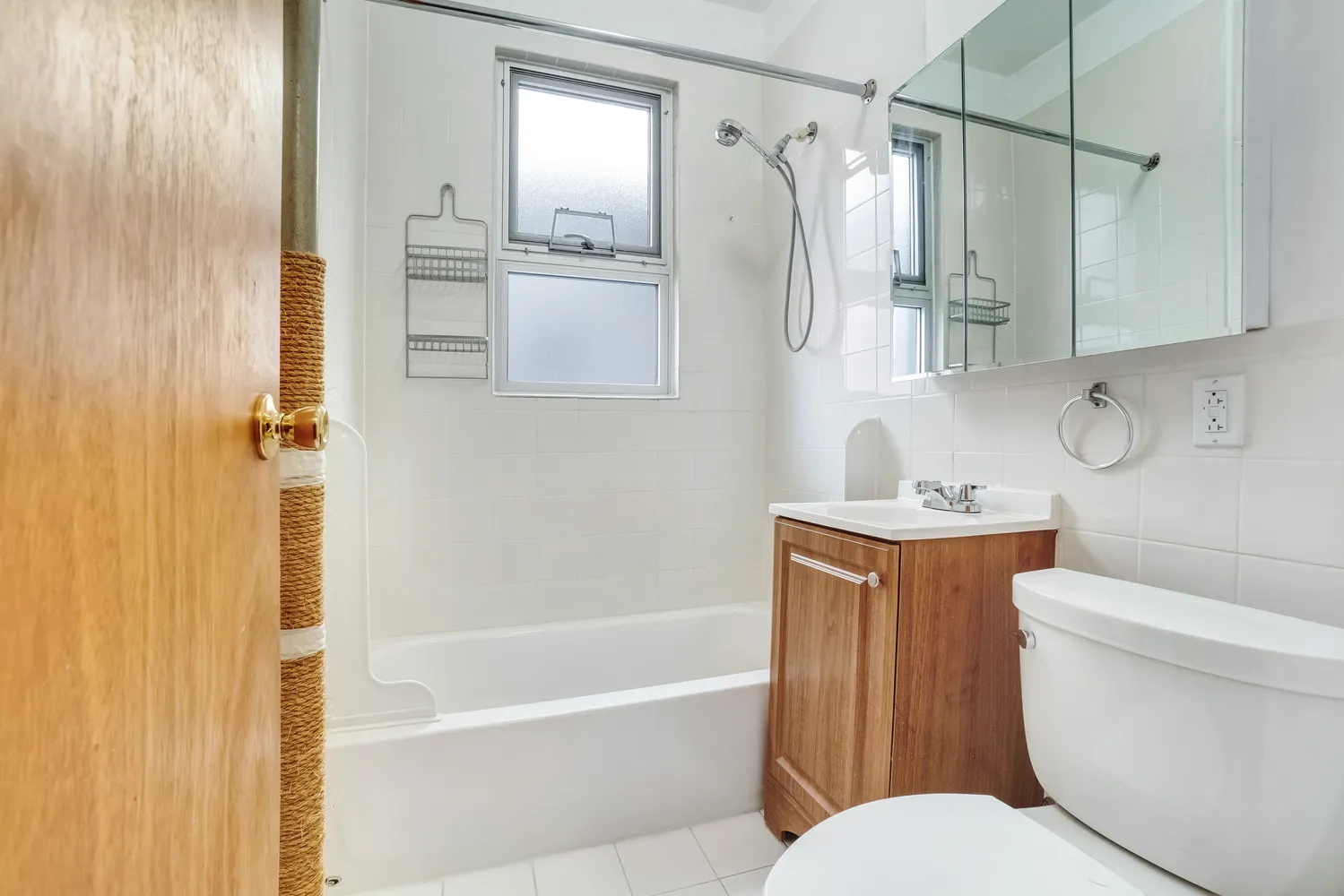 $2,150 | 47-36 48th Street, Unit 3R | Sunnyside