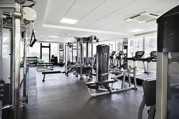 $6,000 | 220 East 65th Street, Unit 8J | Lenox Hill