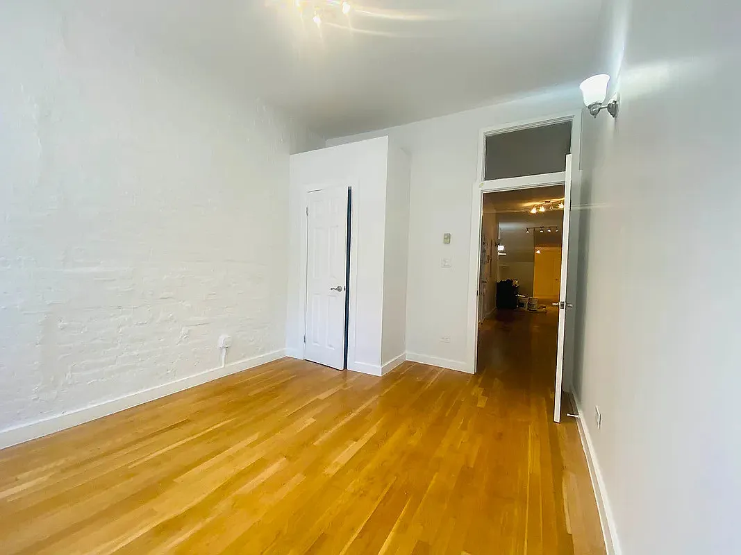 102 West 29th Street, Unit 2 Manhattan, NY 10001 - Photo 12 of 21