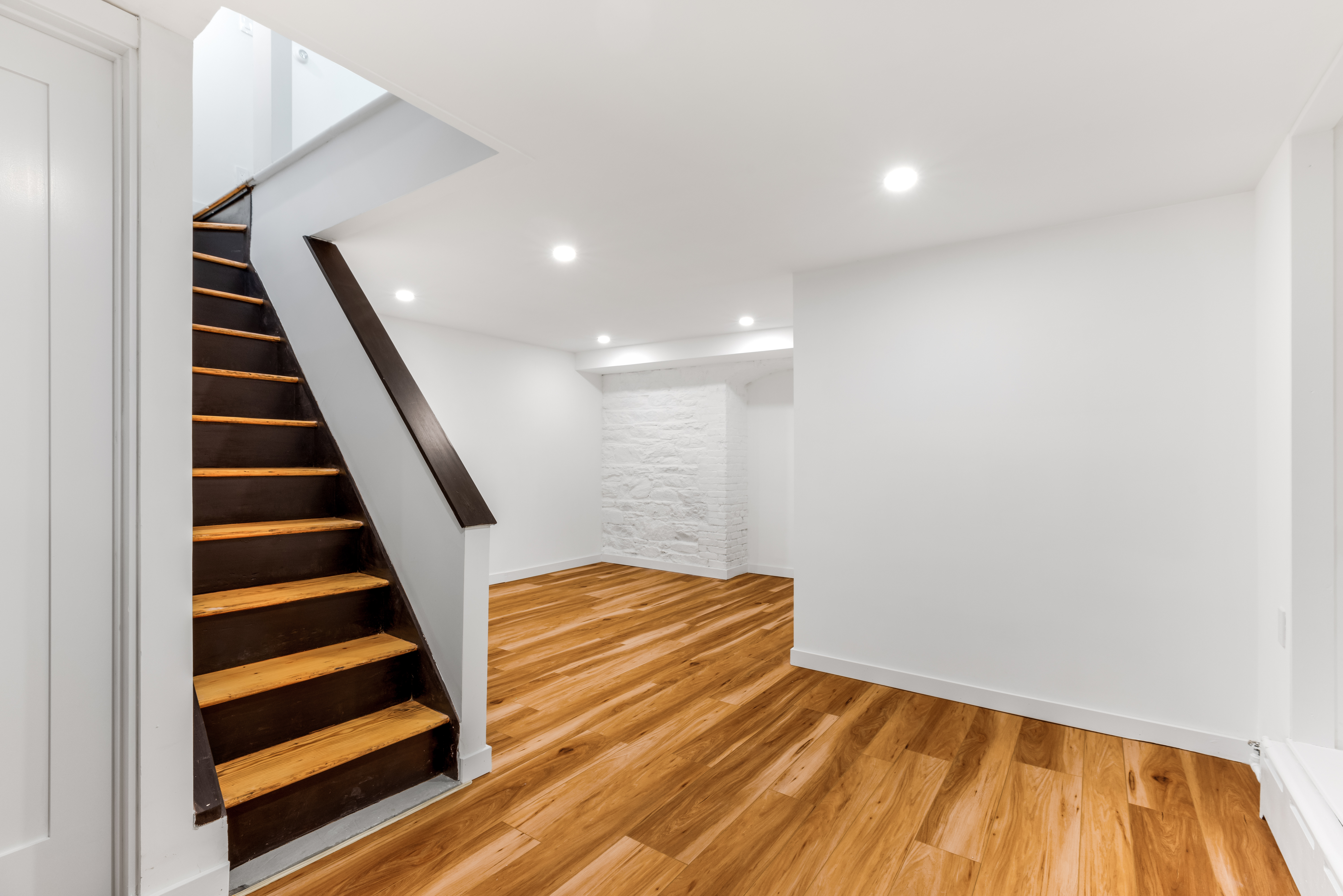 300 East 4th Street, Unit 1B Manhattan, NY 10009 - Photo 10 of 16