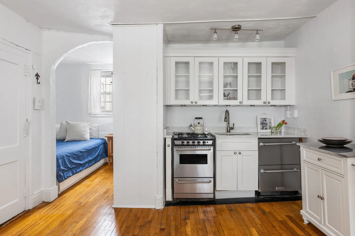 $4,300 | 729 Greenwich Street, Unit J 26 | West Village