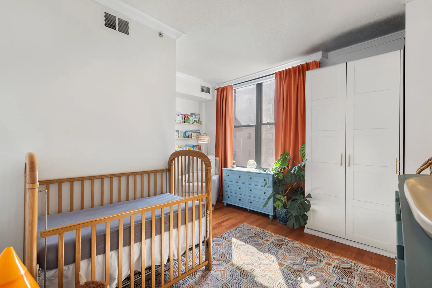 $500,000 | 4315 Park Avenue, Unit 5H, Union City, NJ 07087