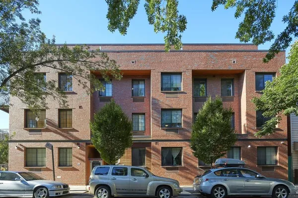 $3,228 | 83 Bushwick Place, Unit 1D | East Williamsburg