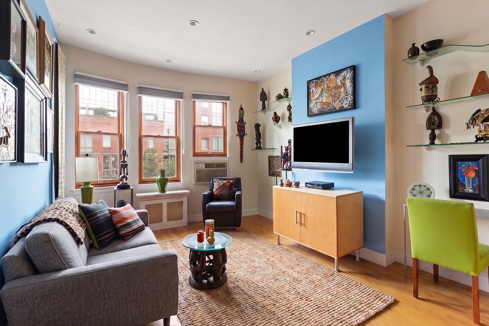 360 West 21st Street, Unit 4E Manhattan, NY 10011 - Photo 1 of 6 Gallery Image 1