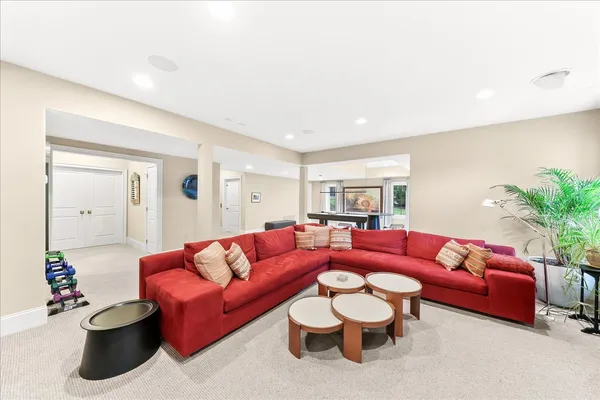 $2,000,000 | 108 Green Lane, Haverford, PA 19041