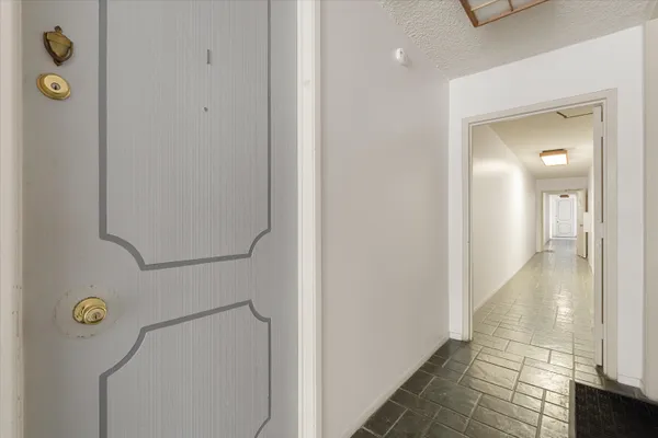 $495,000 | 1334 South Carmelina Avenue, Unit 1, Los Angeles, CA 90025