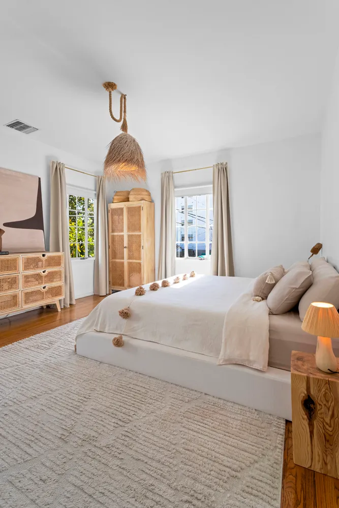 $749,000 | 3348 James M Wood Boulevard, Unit 10, Los Angeles, CA 90006