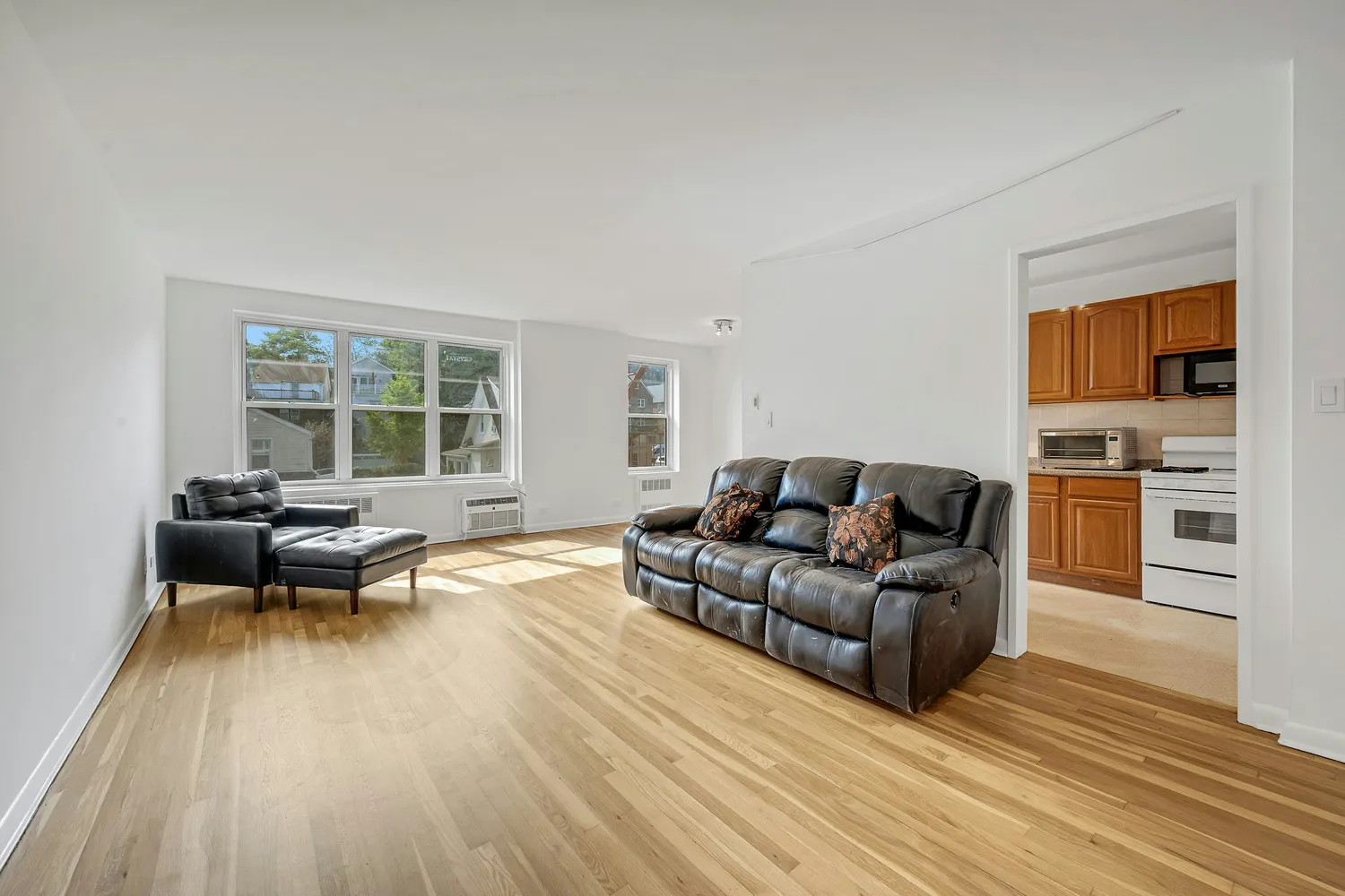 $185,000 | 5730 Mosholu Avenue, Unit 5F | North Riverdale