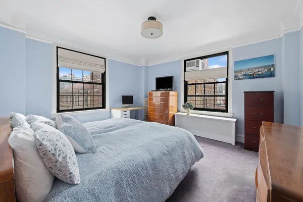 $2,150,000 | 161 West 75th Street, Unit 10A | Upper West Side