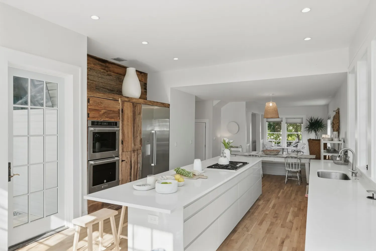 $1,560,000 | 246 19th Avenue Northeast, St. Petersburg, FL 33704