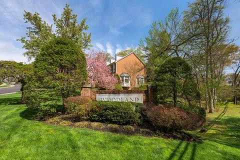 $1,165,000 | 8609 Woodland Heights Court, Alexandria, VA 22309