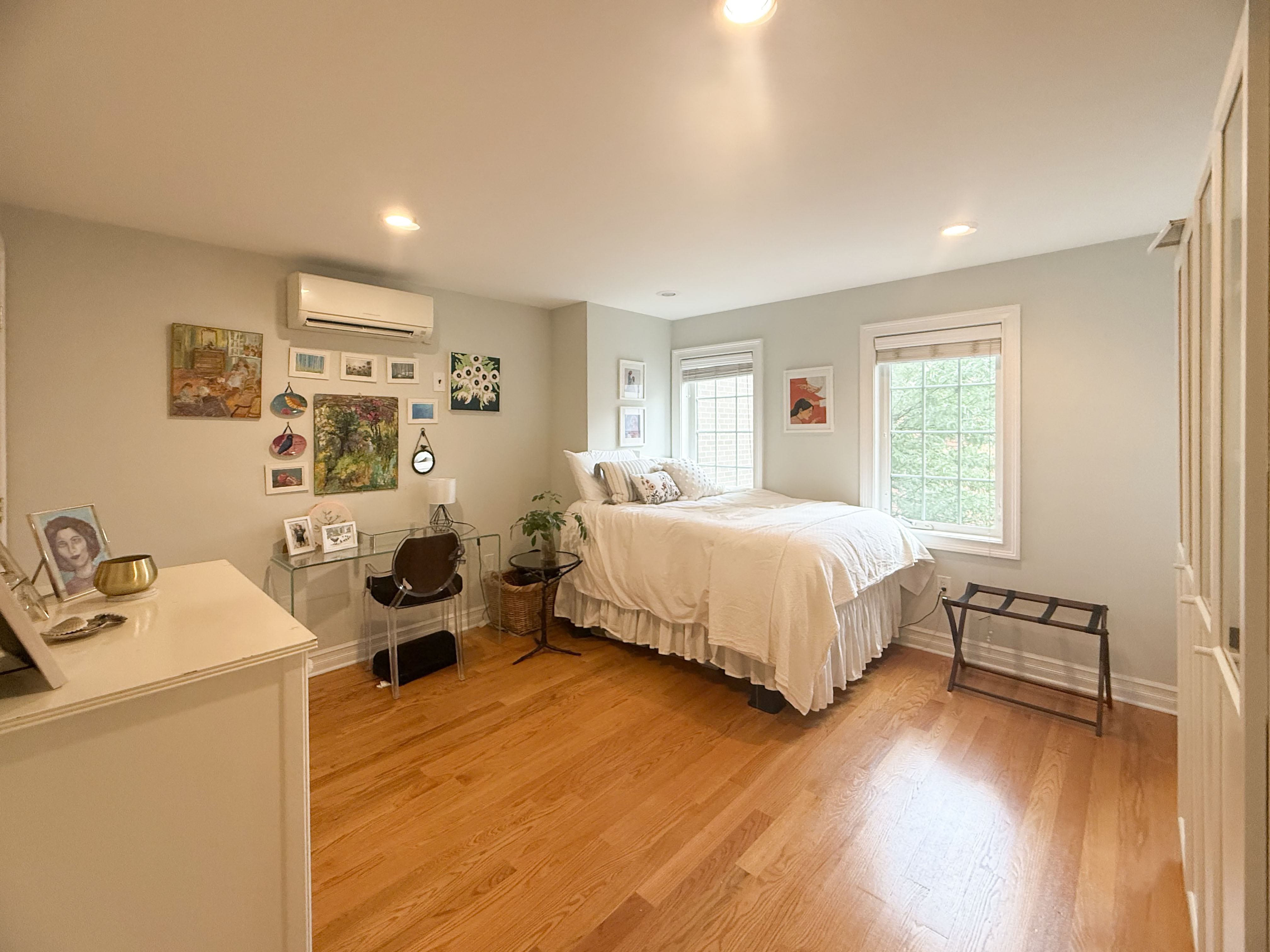 10-44 46th Road, Unit 2 Queens, NY 11101 - Photo 8 of 14