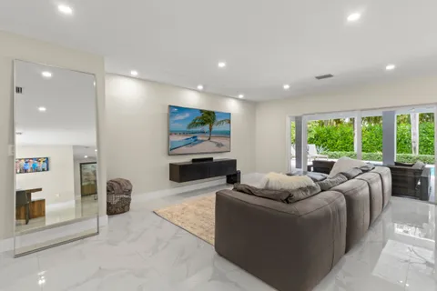 $1,950,000 | 12900 Southwest 112th Avenue, Miami, FL 33176