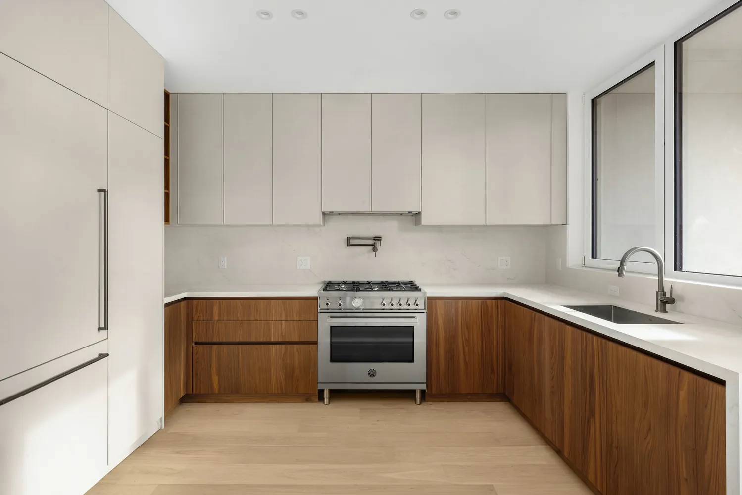 $14,500 | 1005 Lorimer Street, Unit 2 | Greenpoint