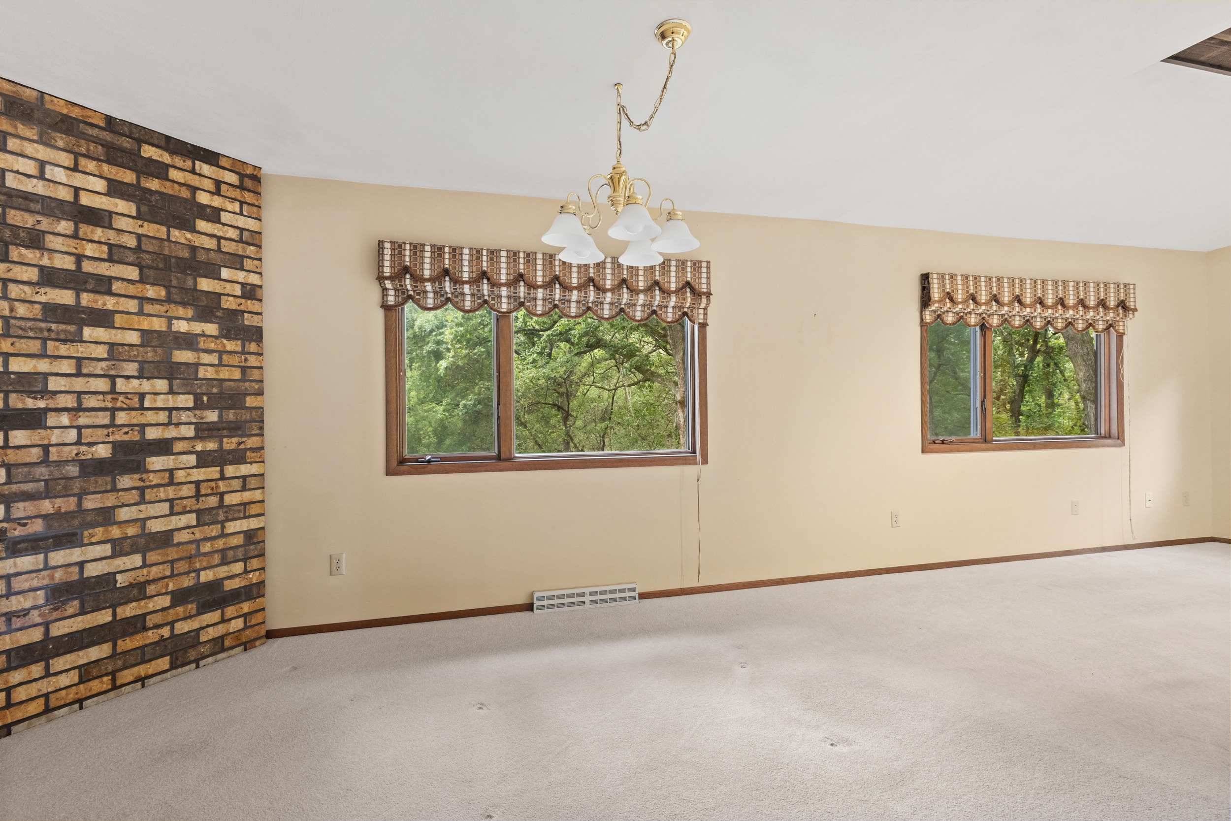 8773 Airport Road Middleton, WI 53562 - Photo 16 of 66 Gallery Image 16