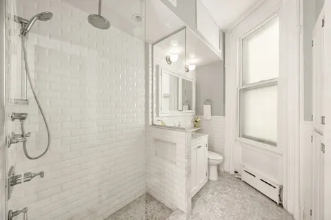 $2,250,000 | 58 Remsen Street, Unit 1R | Brooklyn Heights