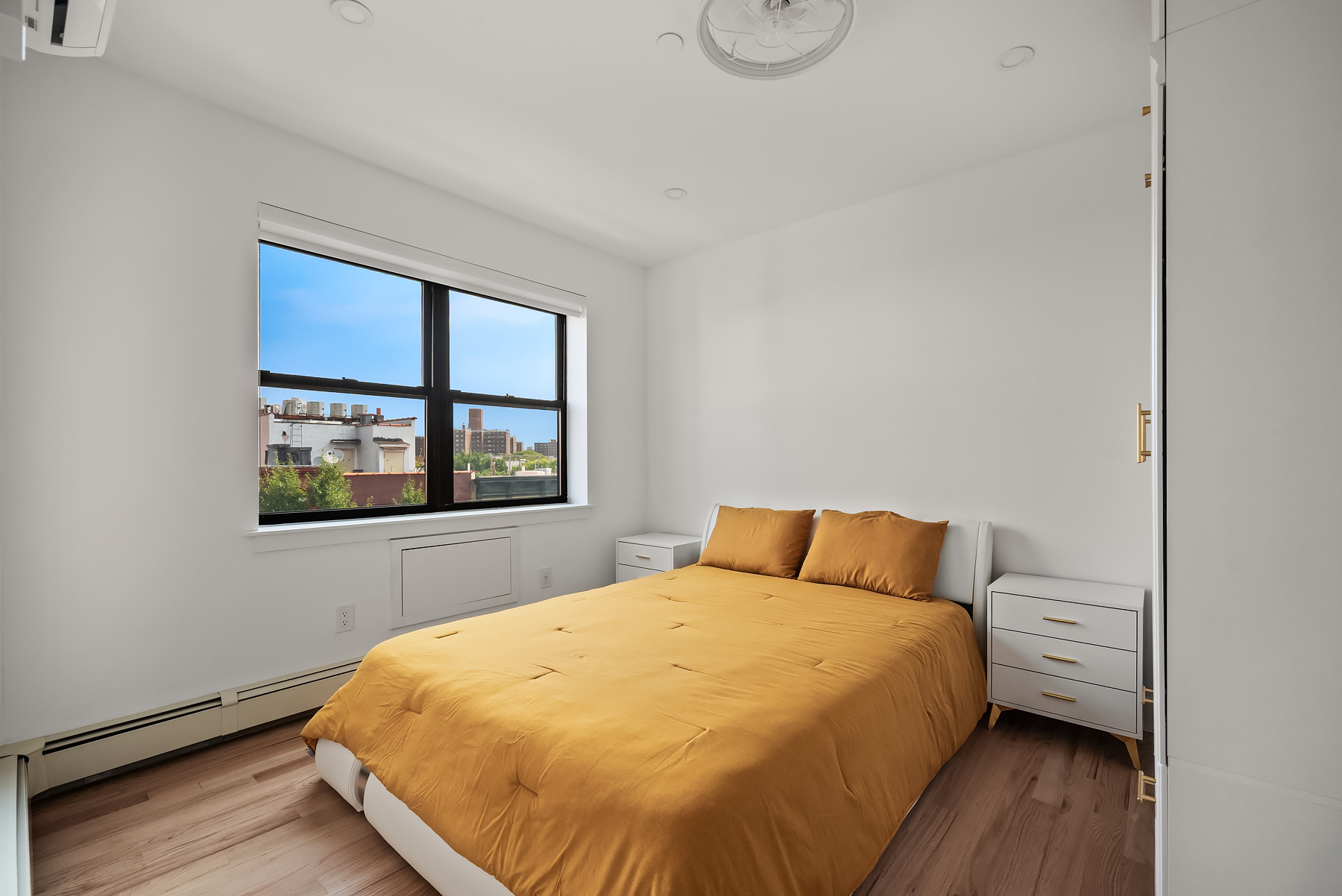 18 West 129th Street, Unit PHA Manhattan, NY 10027 - Photo 3 of 11 Gallery Image 3