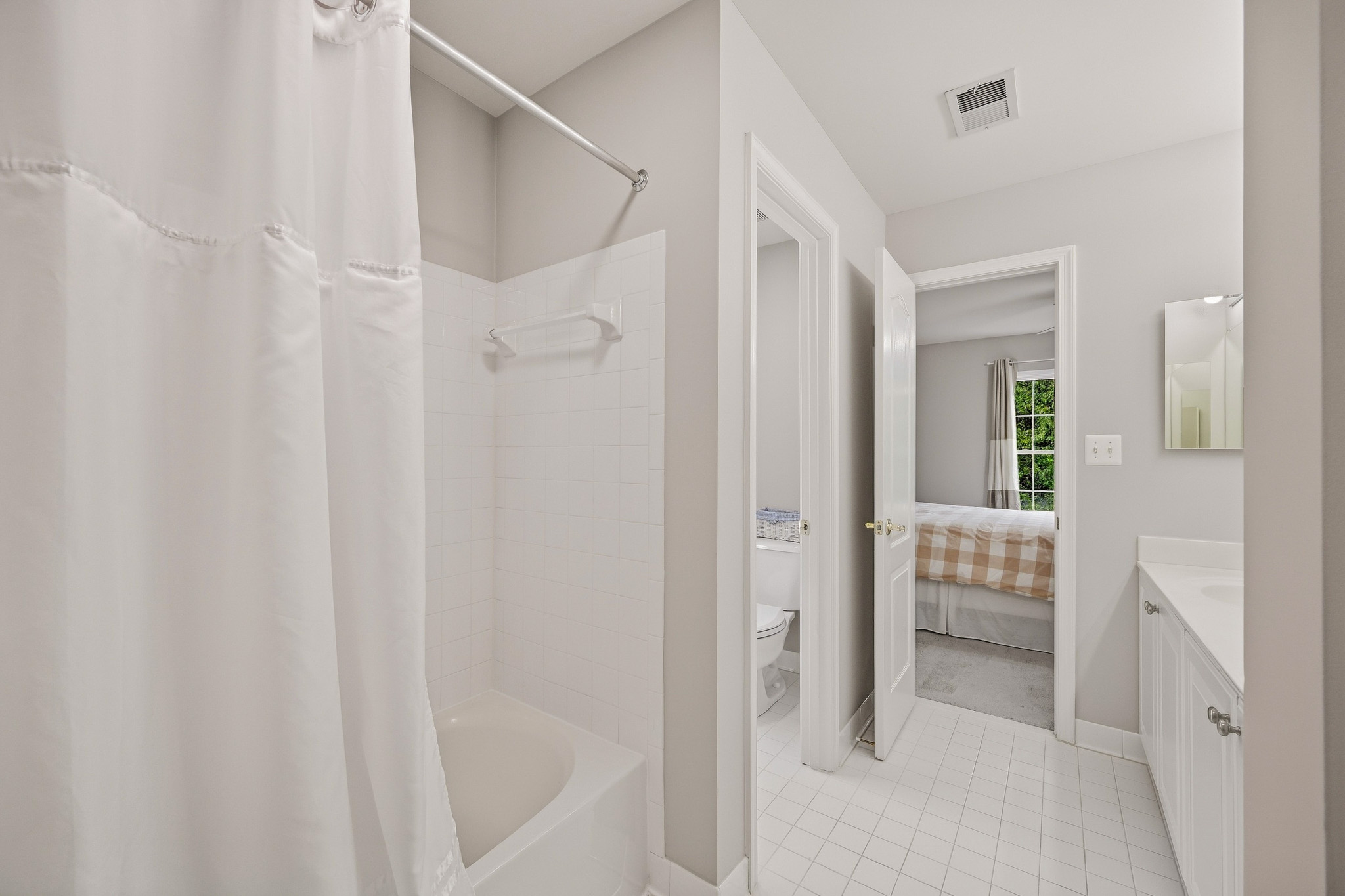 8208 Michaels Ridge Ellicott City, MD 21043 - Photo 54 of 80 Gallery Image 54