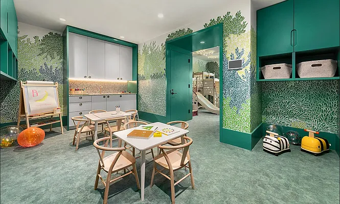 20 River Terrace, Unit 6Q Manhattan, NY 10282 - Photo 8 of 20 a view of a backyard with table and chairs