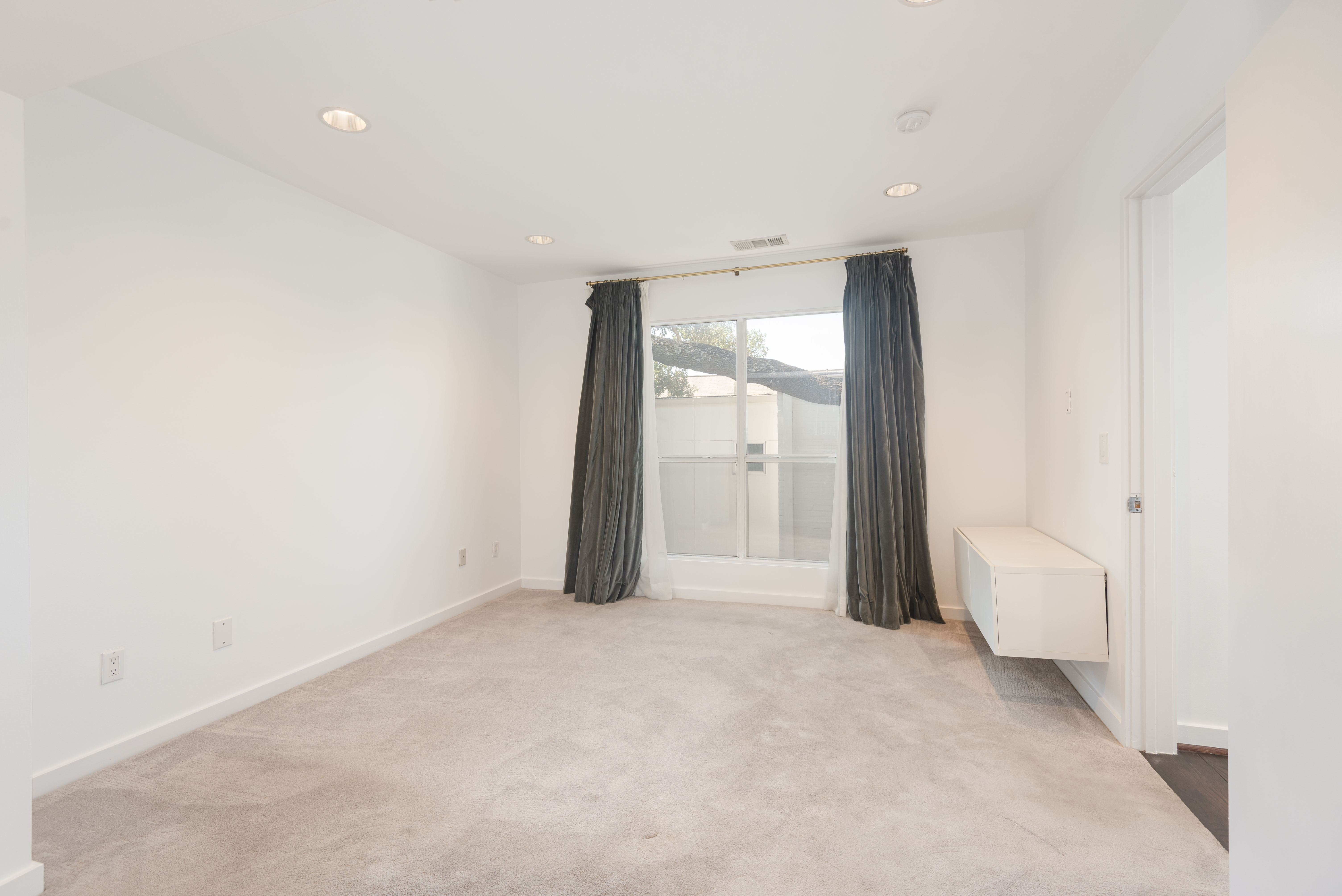 4122 Travis Street, Unit 10 Dallas, TX 75204 - Photo 27 of 35