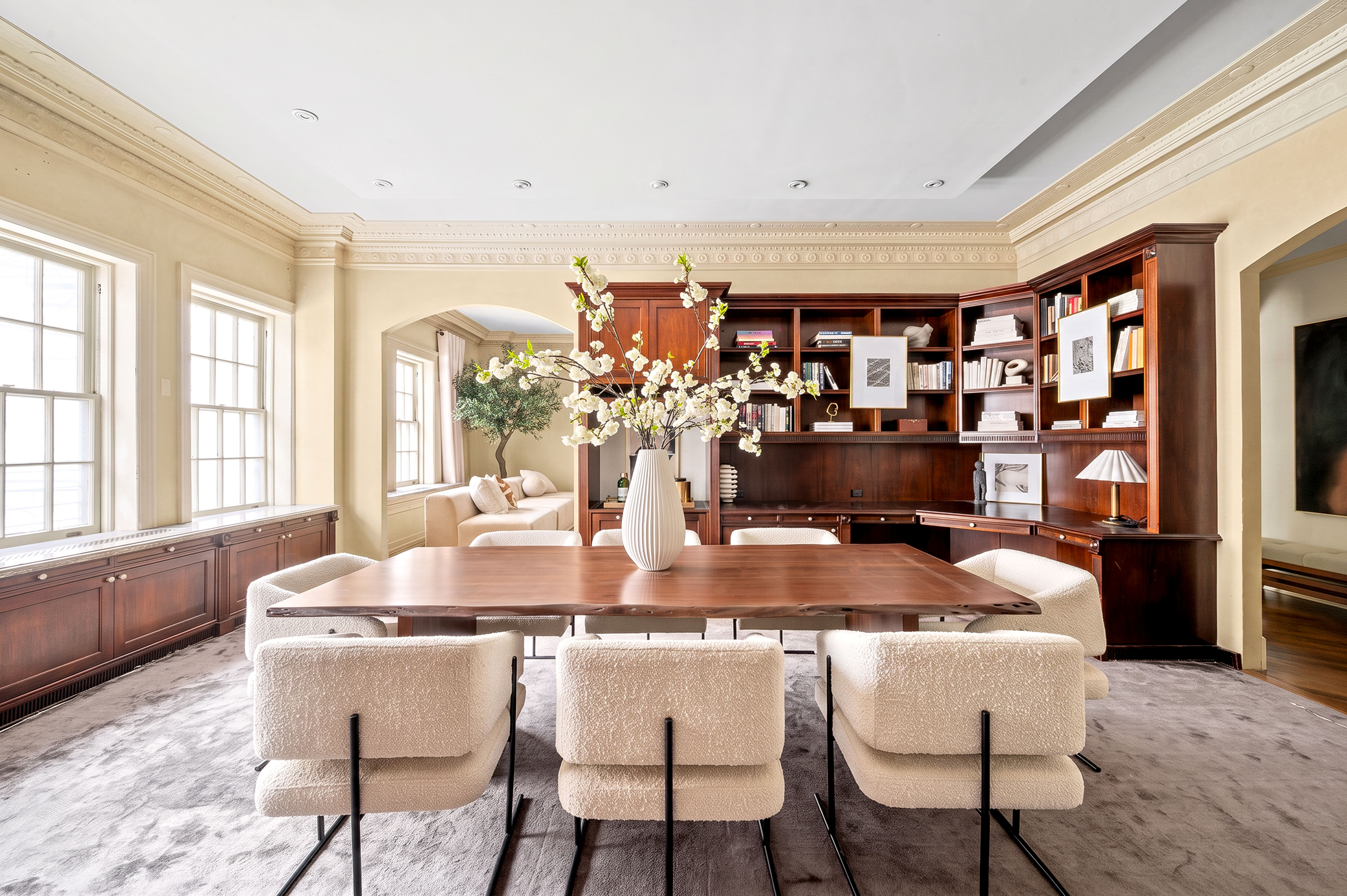 45 East 66th Street, Unit 3W Manhattan, NY 10065 - Photo 6 of 25 Gallery Image 6