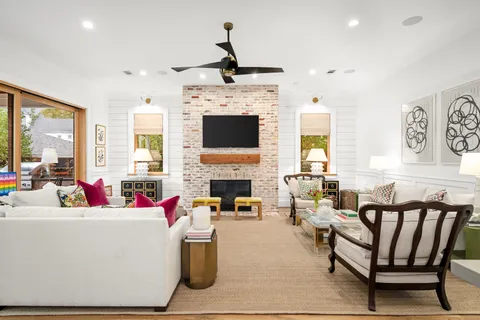 $2,300,000 | 3758 Drummond Street, Houston, TX 77025