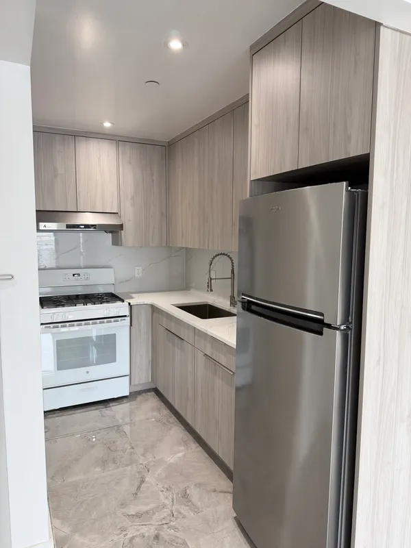 $2,500 | 845 55th Street, Unit 3B | Sunset Park