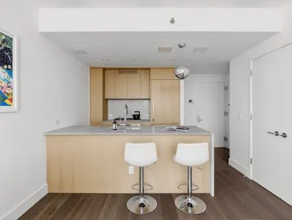$1,995,000 | 50 Greenpoint Avenue, Unit PHB | Greenpoint