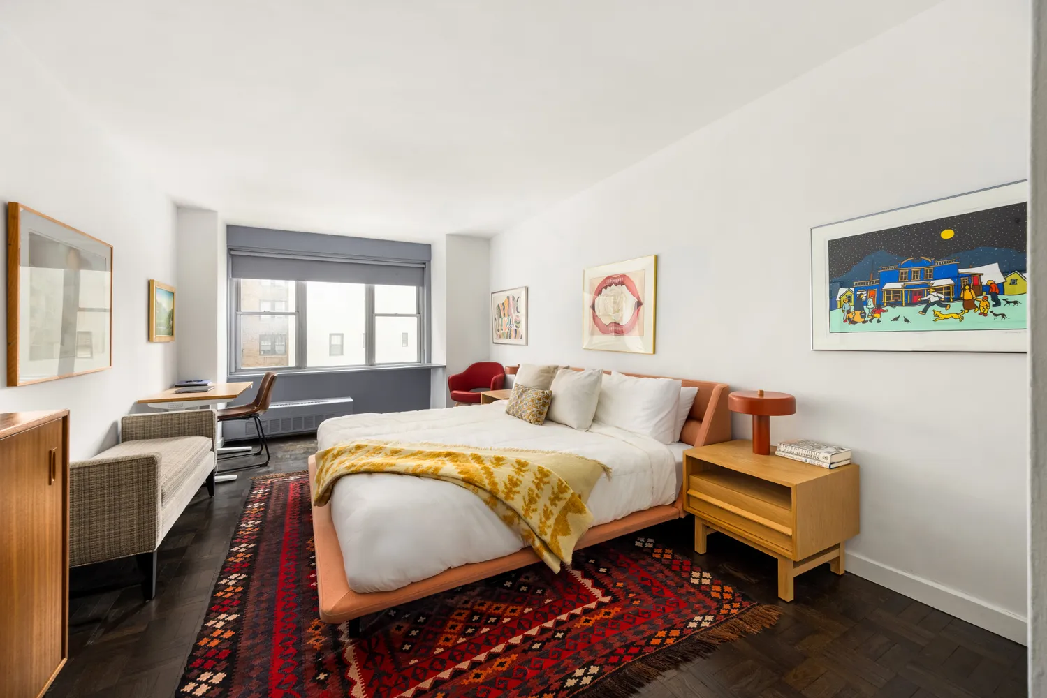 $1,095,000 | 15 West 72nd Street, Unit 5B | Upper West Side