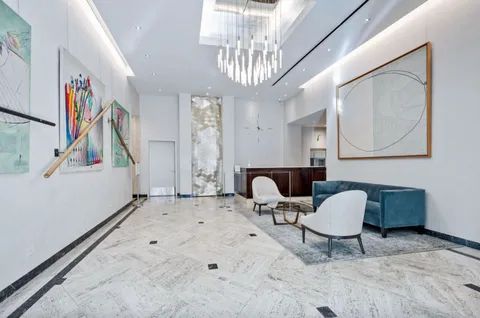 $3,800 | 159 West 53rd Street, Unit 26A | Midtown Central