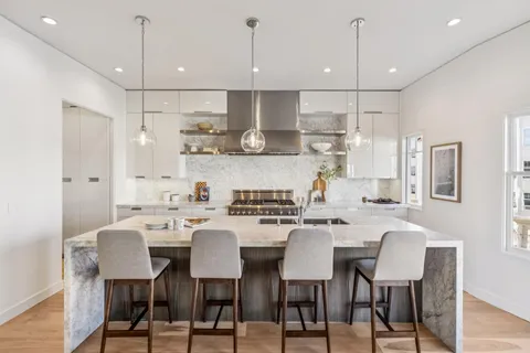 $2,895,000 | 2269 Francisco Street, San Francisco, CA 94123