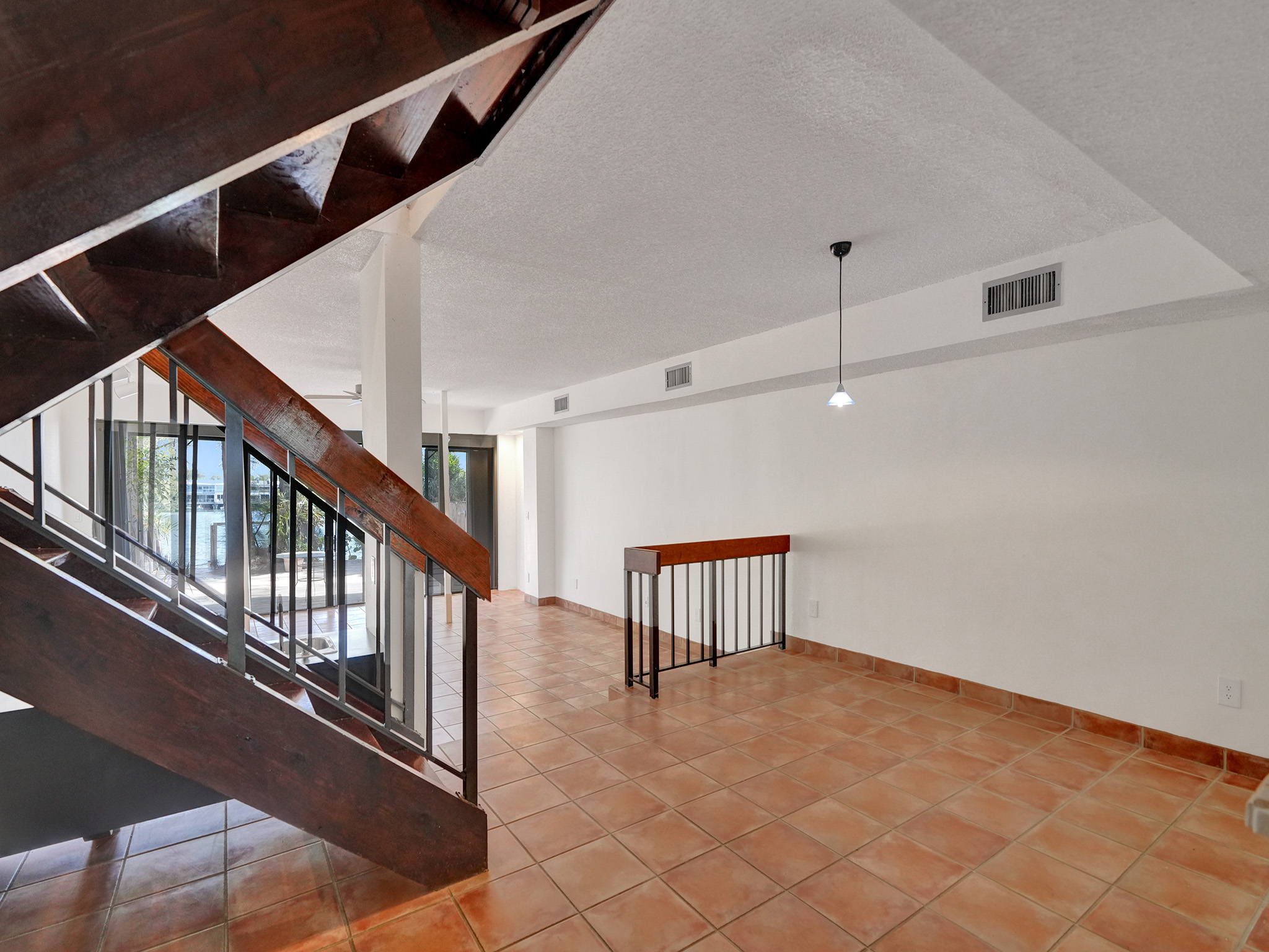 4863 Southwest 71st Place Miami, FL 33155 - Photo 8 of 54